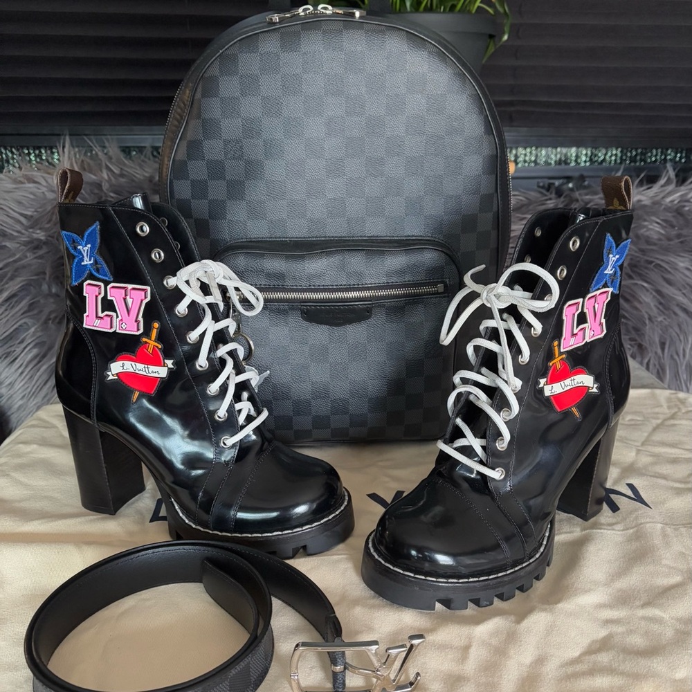 LV Heart Star Trail Boots ❤️ - Picture 3 of 16